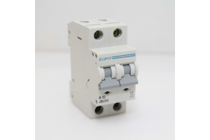 Miniature Circuit Breaker (MCB): Prinsipyo sa Paggawa, Mga Uri, Mga Rating at Gabay sa Pagpili